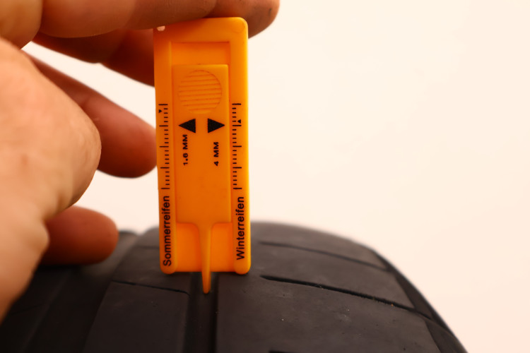 OPONY BRIDGESTONE TURANZA T005 225/40R19 93Y