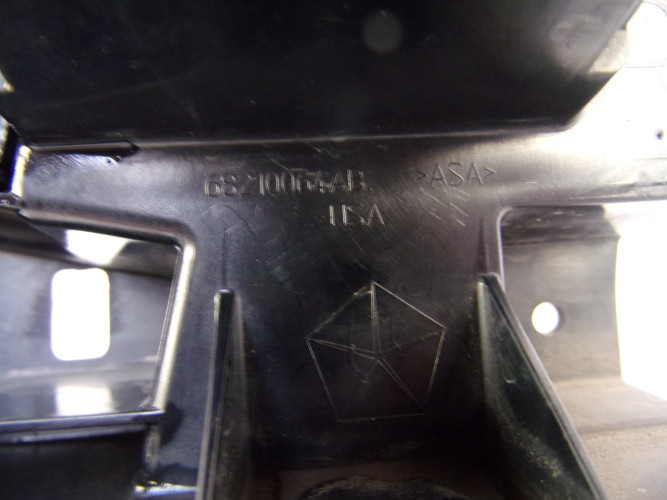 JEEP CHEROKEE KL ŚLIZG ZDERZAKA PRAWY PRZÓD 68210064AB