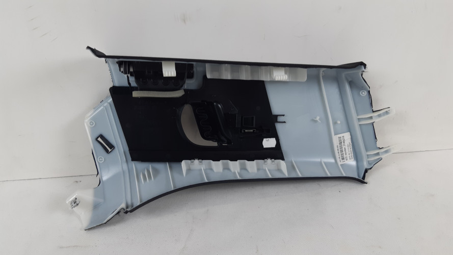 VOLVO XC90 II OSŁONA SŁUPKA PRAWA TYŁ 31463318