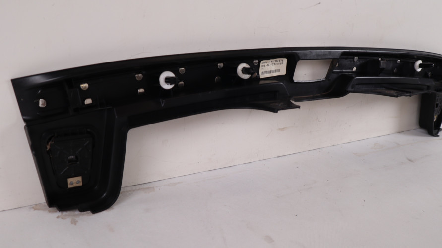 VOLVO V90 OSŁONA PASA TYLNEGO 31426115