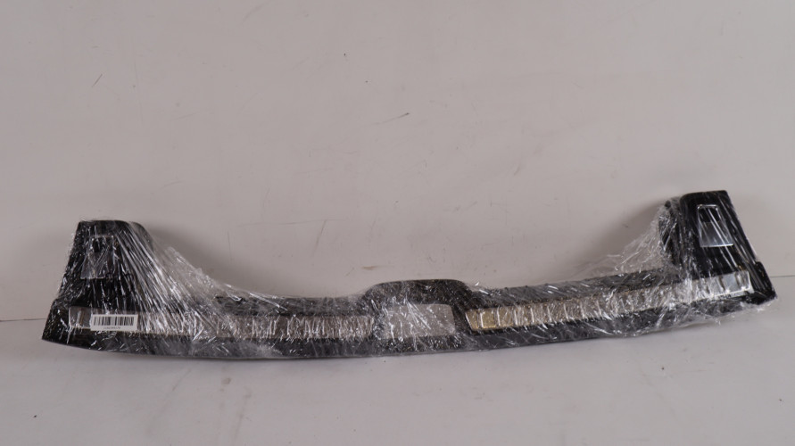 VOLVO V90 OSŁONA PASA TYLNEGO 31426115