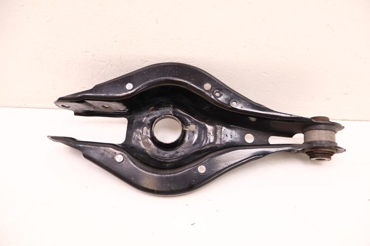 BMW 3 G20/21 WAHACZ TYŁ 6886448