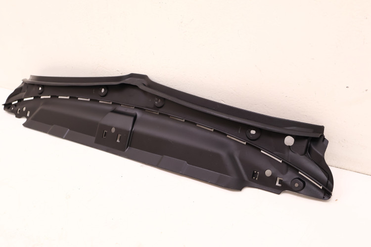 BMW 3 G20/21 OSŁONA PASA PRZEDNIEGO GÓRNA 15054410, 51767461970