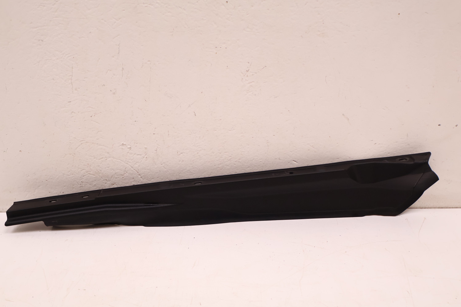 BMW 3 G20/21 USZCZELKA BŁOTNIKA PRAWY PRZÓD 51767419386