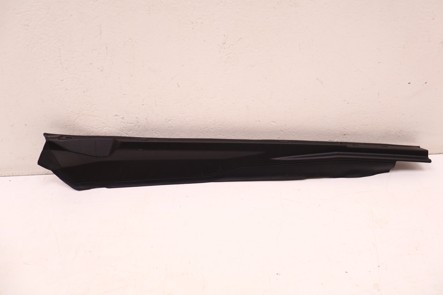BMW 3 G20/21 USZCZELKA BŁOTNIKA LEWY PRZÓD 51767419385