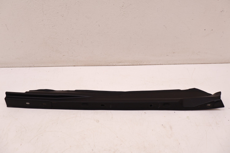 BMW 3 G20/21 USZCZELKA BŁOTNIKA LEWY PRZÓD 51767419385