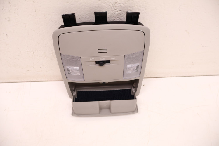TOYOTA RAV4 IV LAMPKA PODSUFITKI 1D111-223G
