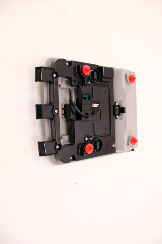TOYOTA RAV4 IV LAMPKA PODSUFITKI 1D111-223G