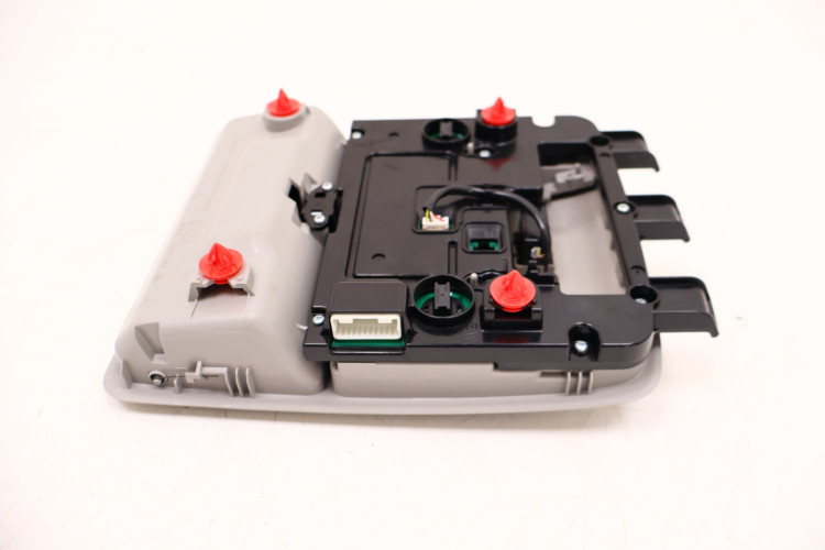 TOYOTA RAV4 IV LAMPKA PODSUFITKI 1D111-223G