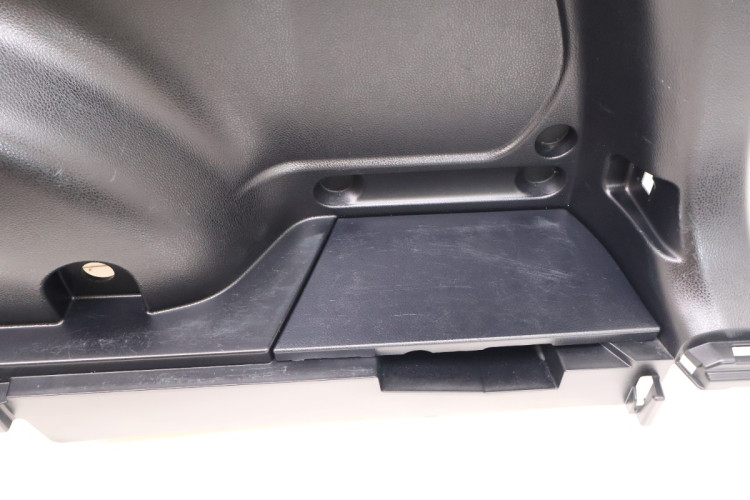 TOYOTA RAV4 IV BOCZEK BAGAŻNIKA PRAWY 64730-42120, 64730-42130