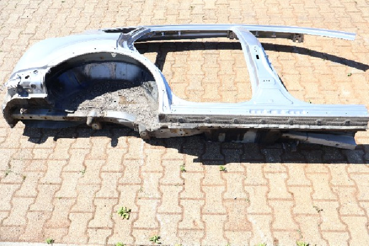 TOYOTA RAV4 IV ĆWIARTKA BŁOTNIK PRAWA TYŁ 1D6