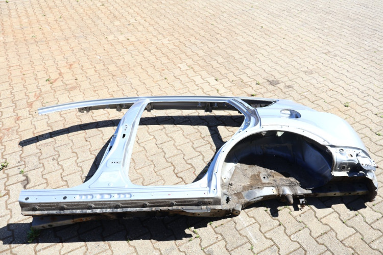 TOYOTA RAV4 IV ĆWIARTKA BŁOTNIK LEWA TYŁ 1D6