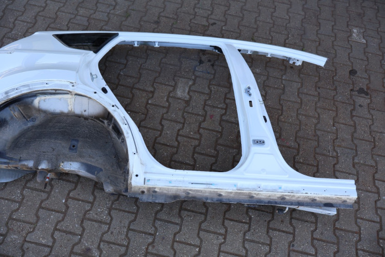 TOYOTA RAV4 IV ĆWIARTKA BŁOTNIK PRAWA TYŁ 070