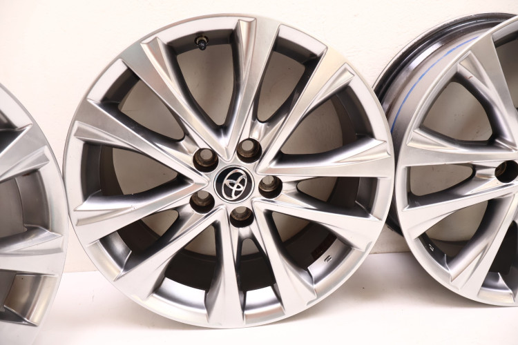 TOYOTA RAV4 IV FELGI ALUMINIOWE 18X7.5