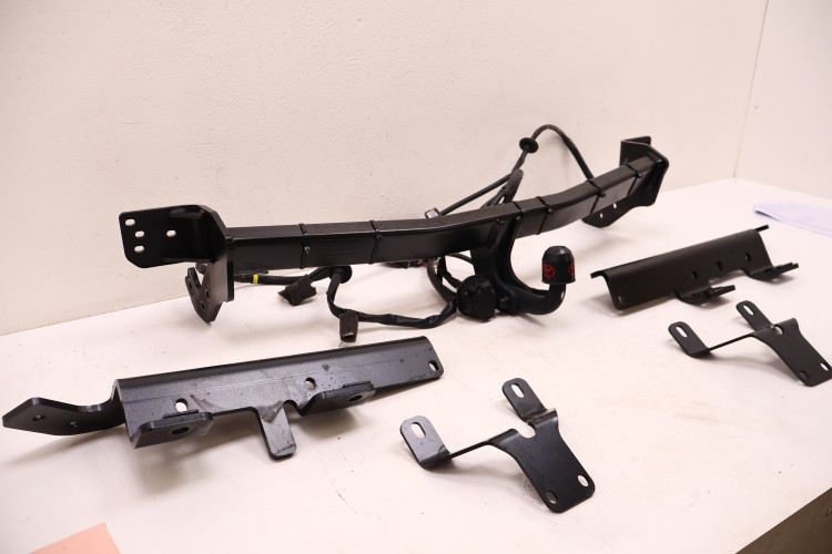 TOYOTA RAV4 IV HAK HOLOWNICZY MODUŁ 8545-1237