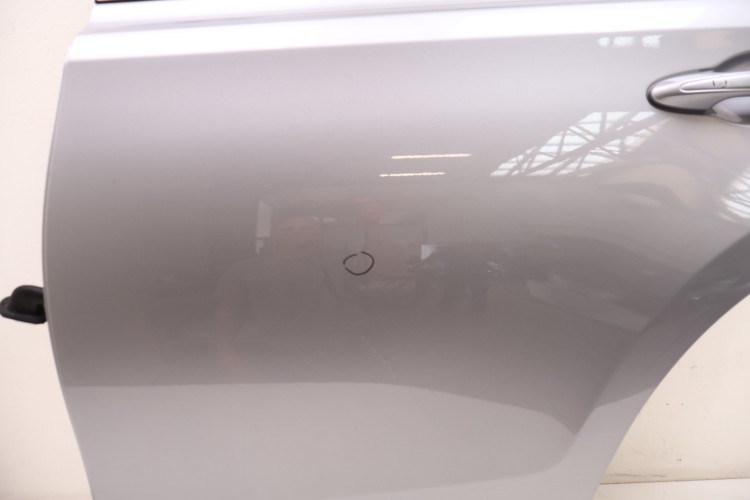TOYOTA RAV4 IV DRZWI LEWE TYŁ 1D6