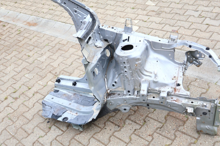 TOYOTA RAV4 IV ĆWIARTKA LEWA PRZÓD 1D6