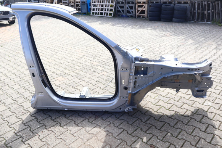 VOLVO XC60 II ĆWIARTKA PRAWA PRZÓD 735-15