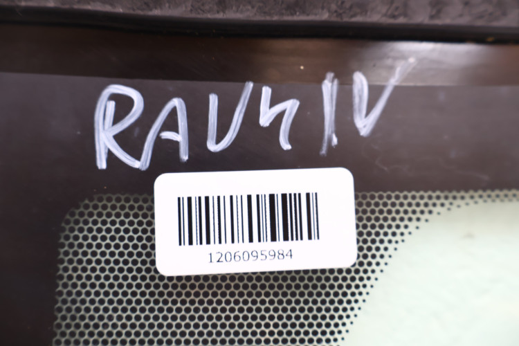 TOYOTA RAV4 IV SZYBA CZOŁOWA