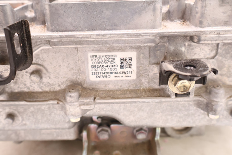 TOYOTA RAV4 IV 2.5 HYBRID INWERTER KONWERTER FALOWNIK PRZETWORNICA G9270-48060