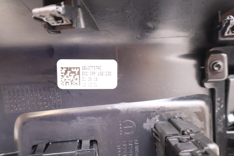 JEEP WRANGLER JL 18- OSŁONA TUNELU ŚRODKOWEGO KRATKI NAWIEWU 6BW37TX7AC, 68347435AA
