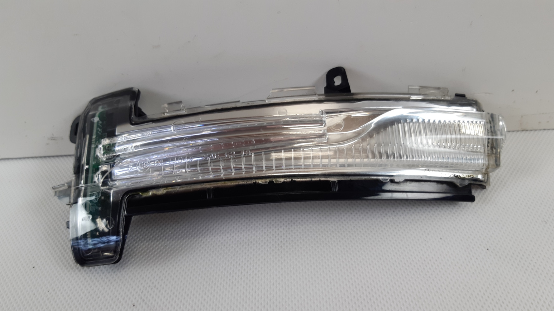 VOLVO XC60 I LIFT KIERUNKOWSKAZ LUSTERKA LEWY 263015