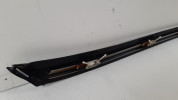 VOLVO XC60 I LIFT LISTWA SZYBY CZOŁOWEJ PRAWA 711-16