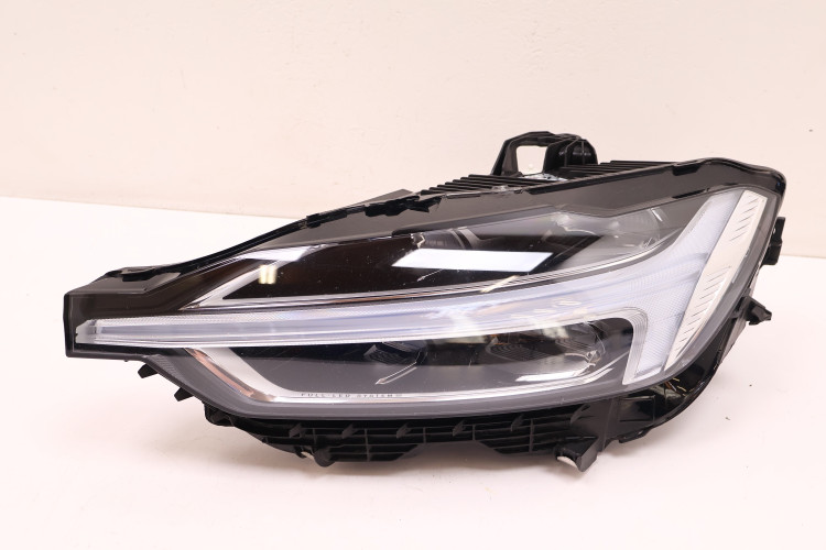 VOLVO XC60 II LAMPA LEWA PRZÓD FULL LED 31656614