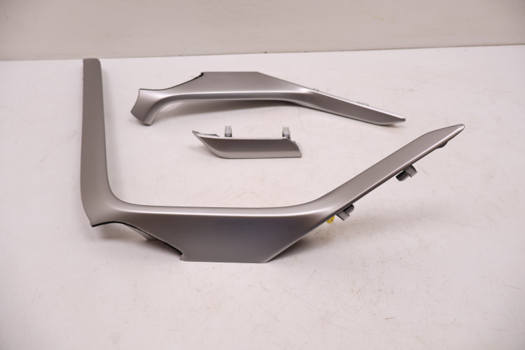 MITSUBISHI ECLIPSE CROSS DEKORY LISTWY DESKI ROZDZIELCZEJ 8055A069ZZ