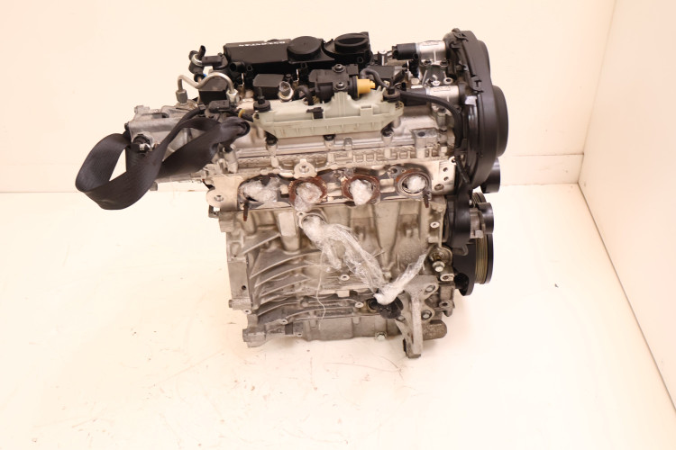 VOLVO XC60 II 2.0 T8 SILNIK B4204T34