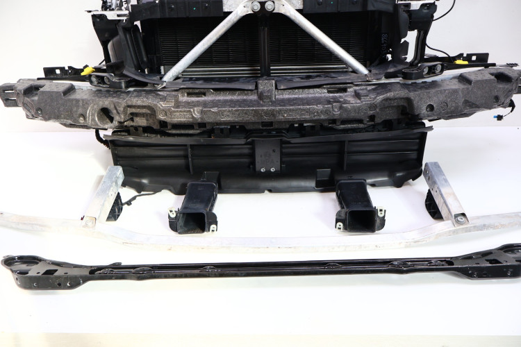 BMW 3 G20/21 330E PAS PRZEDNI CHŁODNICE 8666819, 8664034