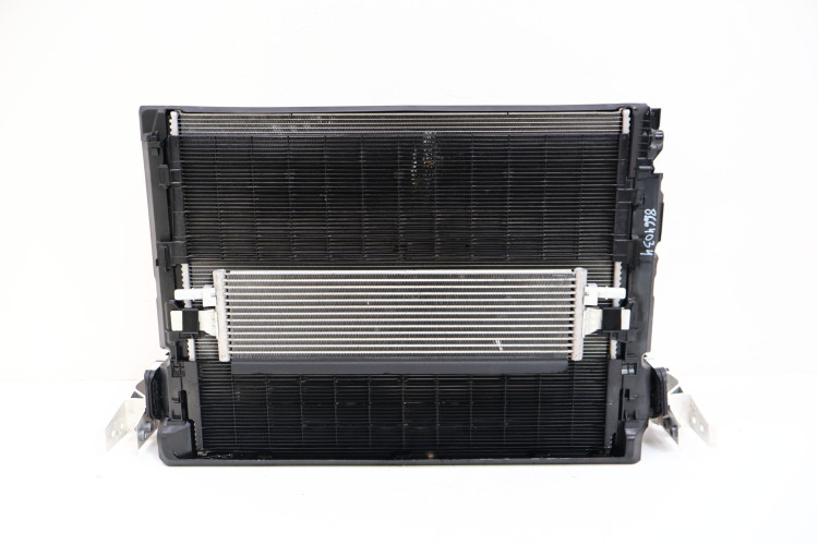 BMW 3 G20/21 330E PAS PRZEDNI CHŁODNICE 8666819, 8664034