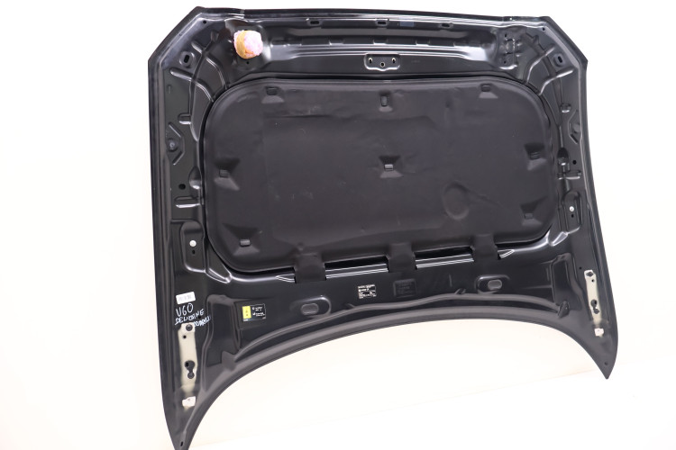 VOLVO V60 II MASKA POKRYWA SILNIKA 31468159