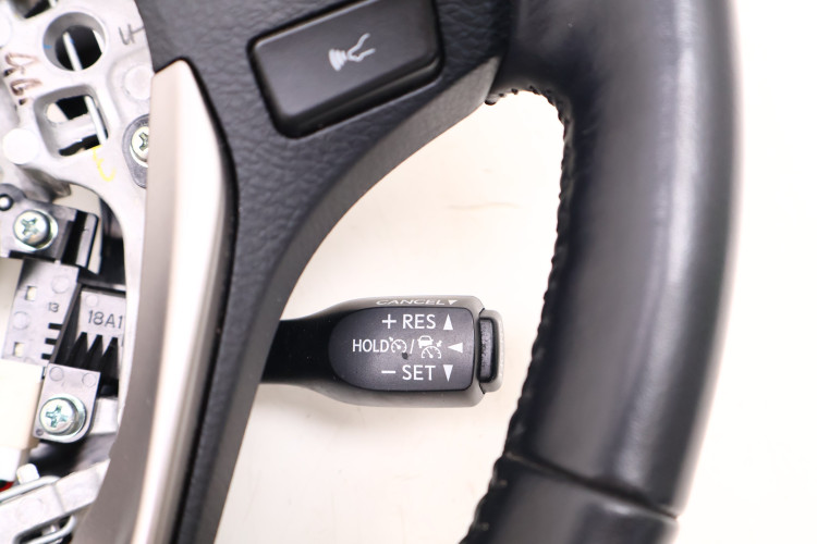 TOYOTA RAV4 IV KIEROWNICA WIELOFUNKCYJNA