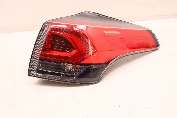 TOYOTA RAV4 IV LAMPA PRAWA TYŁ 81550-42201