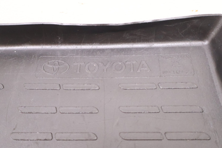 TOYOTA RAV4 IV WYKŁADZINA BAGAŻNIKA GUMA PW241-0R000