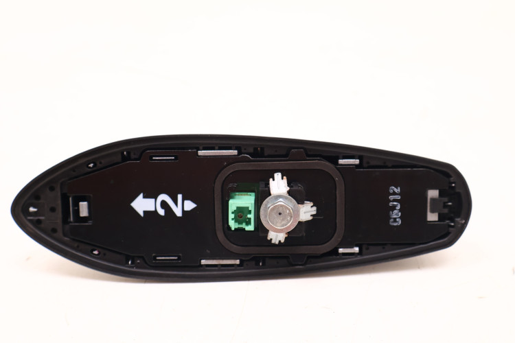 TOYOTA RAV4 IV PŁETWA ANTENA DACHOWA 1D6