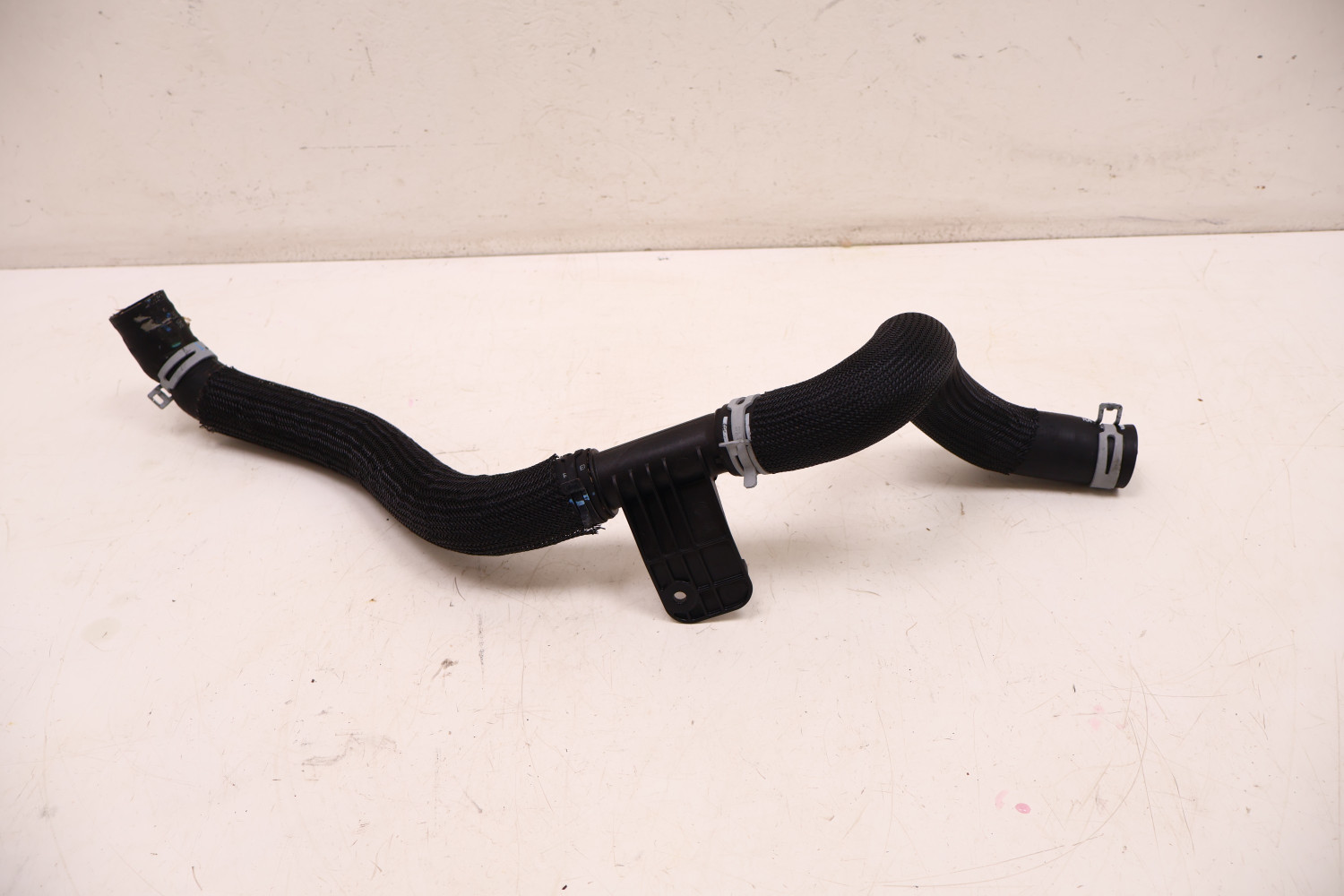 JEEP WRANGLER JL 2.0 T HYBRID 4xe 18- RURA PRZEWÓD CHŁODNICY WODY 68310710AA
