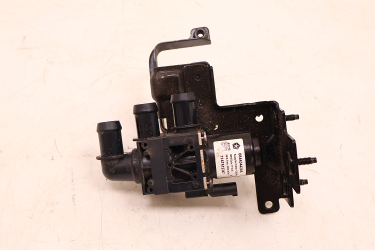 JEEP WRANGLER JL 18- POMPA WODY ELEKTROZAWÓR 68443442AB