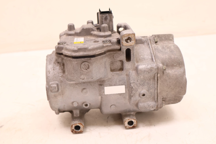 TOYOTA RAV4 IV 2.5 HYBRID SPRĘŻARKA KLIMATYZACJI '042200-0533