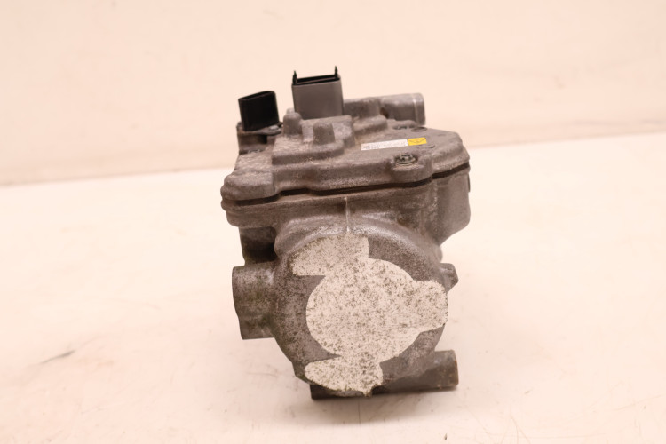 TOYOTA RAV4 IV 2.5 HYBRID SPRĘŻARKA KLIMATYZACJI '042200-0533