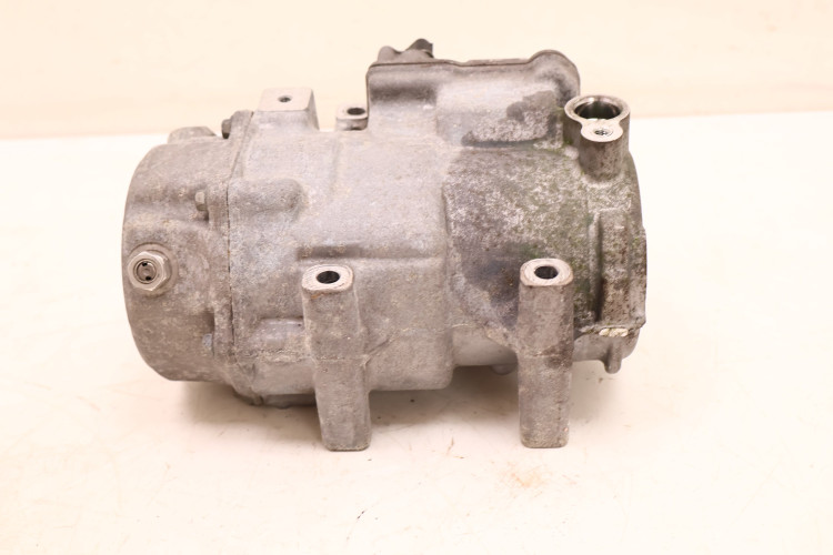 TOYOTA RAV4 IV 2.5 HYBRID SPRĘŻARKA KLIMATYZACJI '042200-0533
