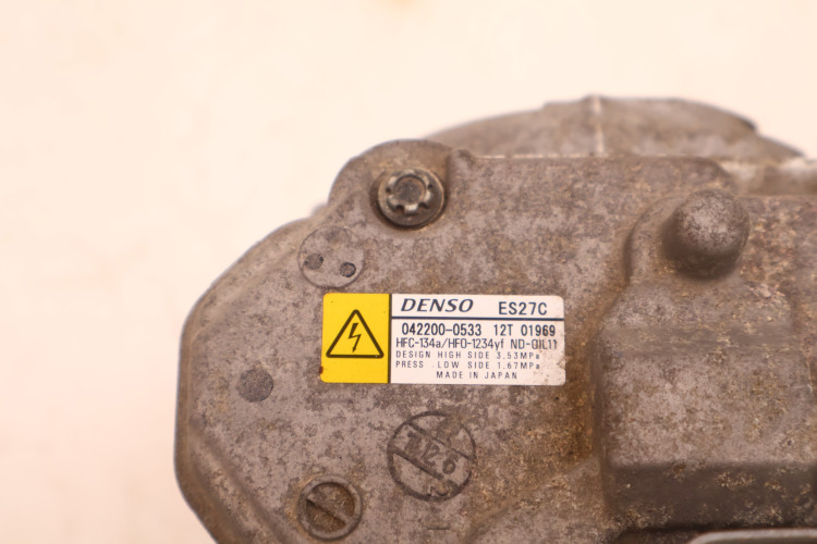 TOYOTA RAV4 IV 2.5 HYBRID SPRĘŻARKA KLIMATYZACJI '042200-0533