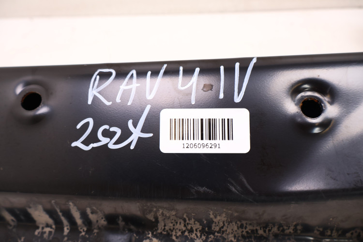 TOYOTA RAV4 IV WZMOCNIENIE BELKA POD CHŁODNICE