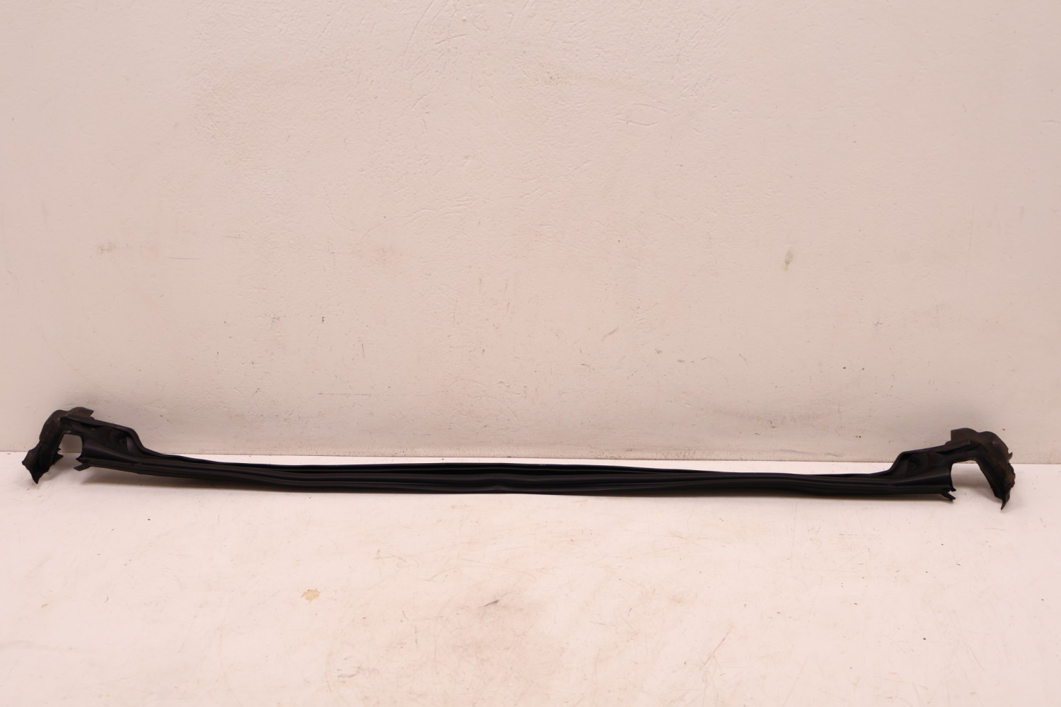 JEEP WRANGLER JL 18- USZCZELKA SZYBY CZOŁOWEJ 68447905