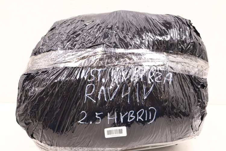 TOYOTA RAV4 IV 2.5 HYBRID WIĄZKA INSTALACJA WNĘTRZA
