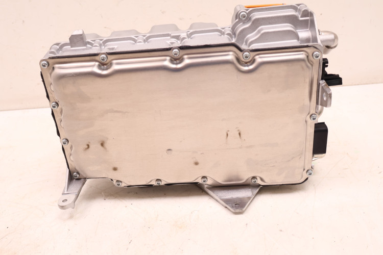 VOLVO XC60 II 2.0 T8 INWENTER KONWENTER FALOWNIK PRZETWORNICA 32324795