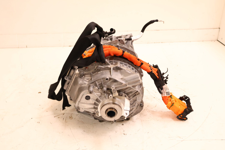 VOLVO XC60 II 2.0 T8 T6 SILNIK ELEKTRYCZNY P1216784