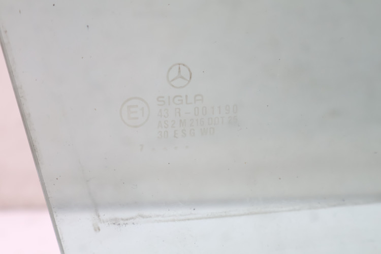 MERCEDES-BENZ W124 SZYBA DRZWI PRAWA PRZÓD