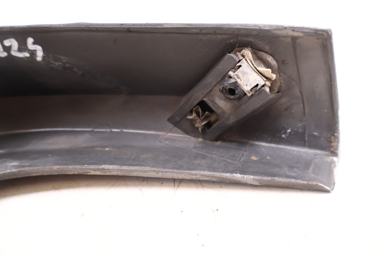 MERCEDES-BENZ W124 LISTWA OSŁONA PROGOWA PRAWA TYŁ 1248840231